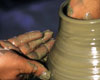 Fratte Rosa, tornitura in una bottega di ceramica